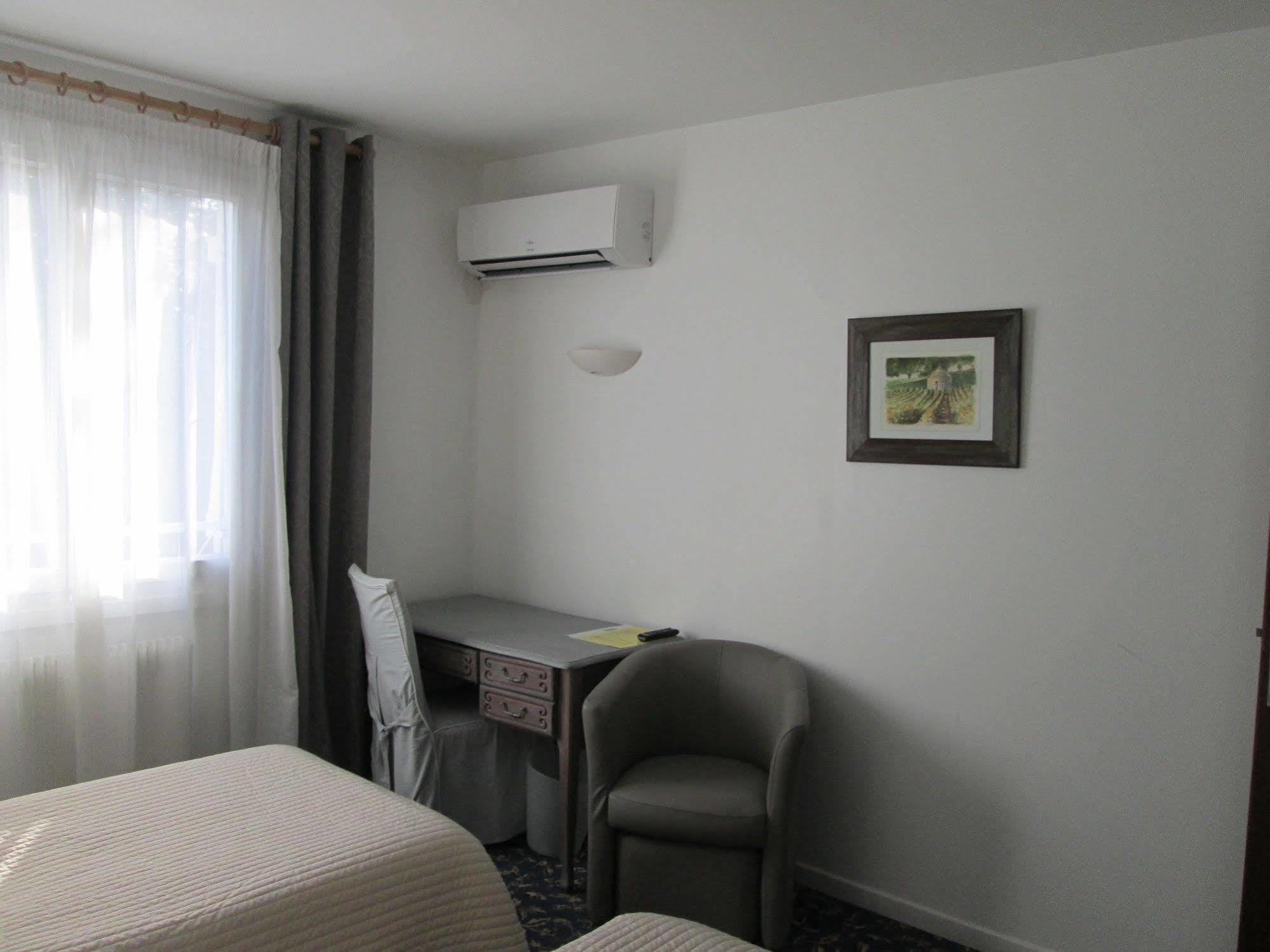 Hotel Victor Hugo Дижон Екстериор снимка