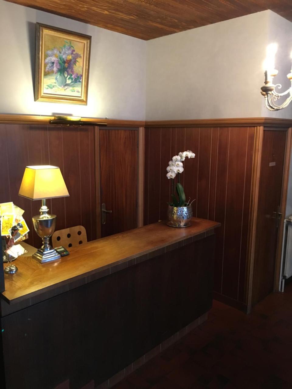 Hotel Victor Hugo Дижон Екстериор снимка
